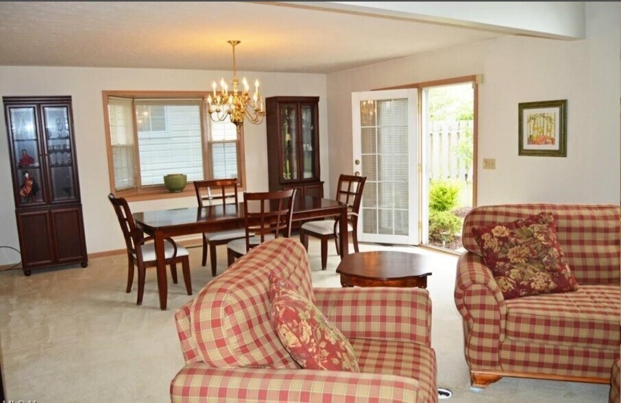 Building Photo - 16548 Sunwood Oval