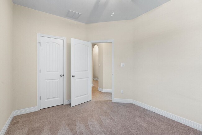 Building Photo - 4-Bedroom Home in Rancho Sienna for Rent