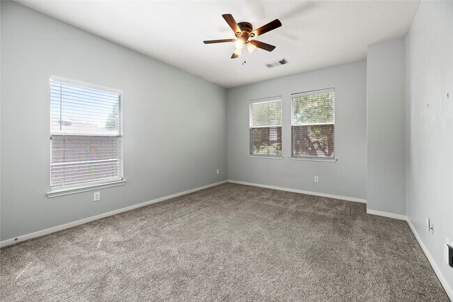 Building Photo - 16127 Spur Canyon Ct