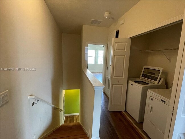 Building Photo - 9038 Shepton St