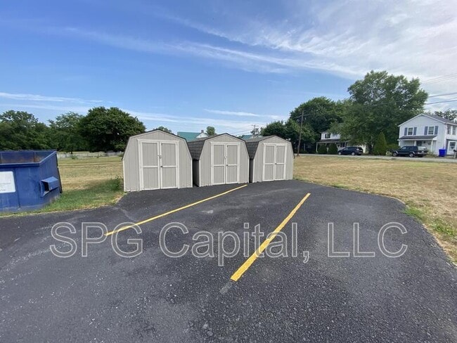 Building Photo - 8065 White Church Rd