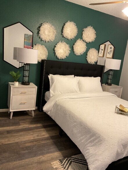 Master Bedroom - 13018 Heimer Rd