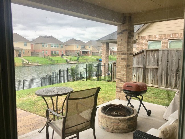 Building Photo - 3947 Amalfi Shores Ct