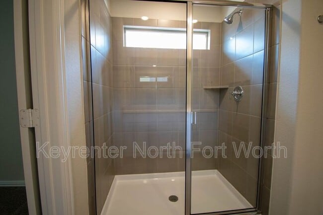 Building Photo - 2106 Dunbar Dr