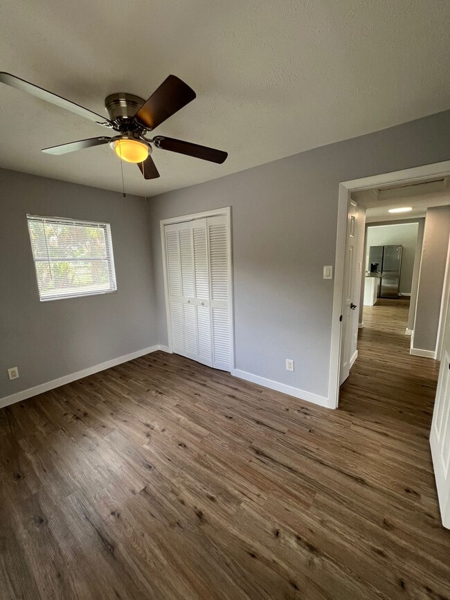 Building Photo - 1221 Cypress Ln