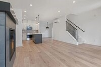 Building Photo - Newer Construction Townhome in Sunset Meadows