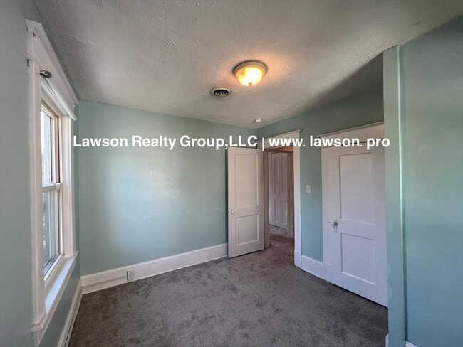 Building Photo - 2148 Berkley Ave SW
