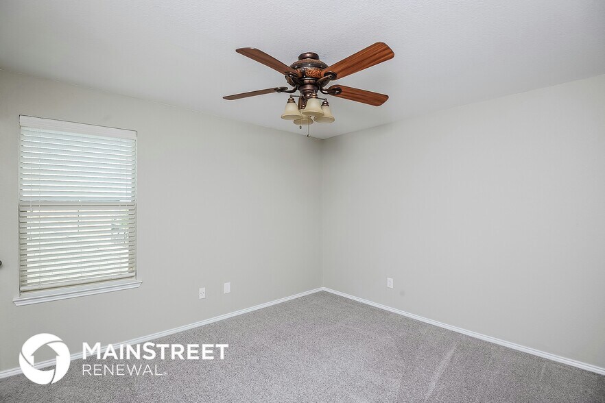 Building Photo - 12172 Walden Wood Dr