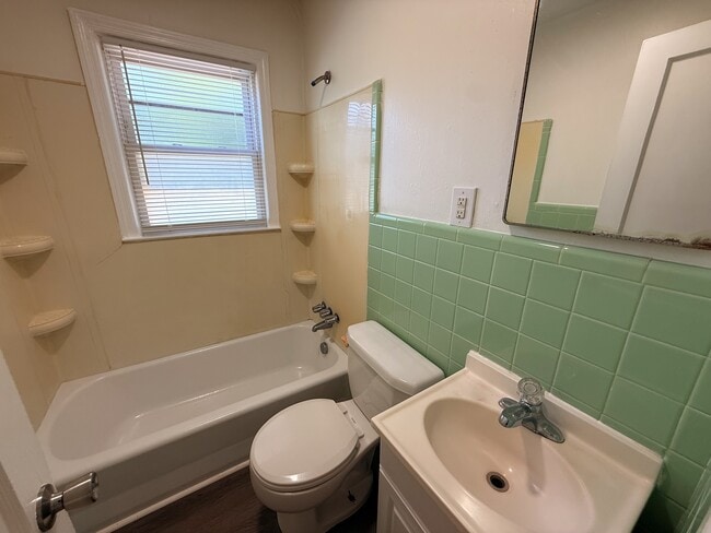 Building Photo - 2900 Lawndale Dr
