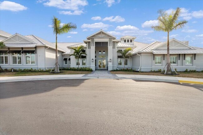Building Photo - 15713 Sunny Day Dr