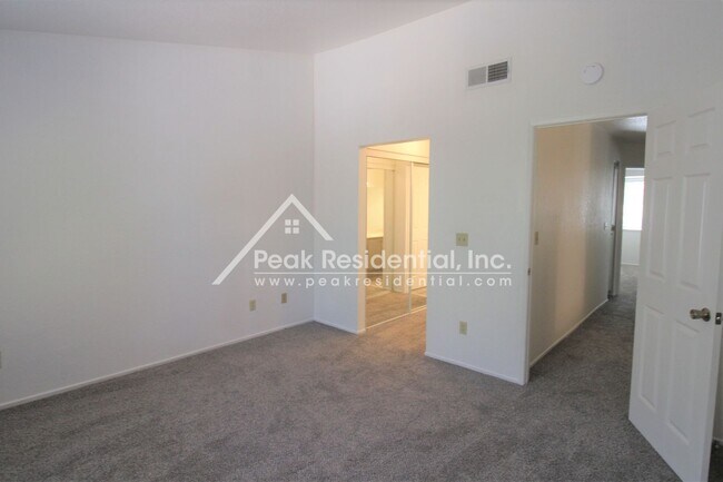 Building Photo - 2641 Decker Way