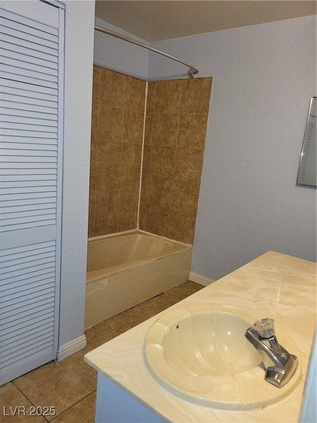 Building Photo - 610 Sea Pines Ln