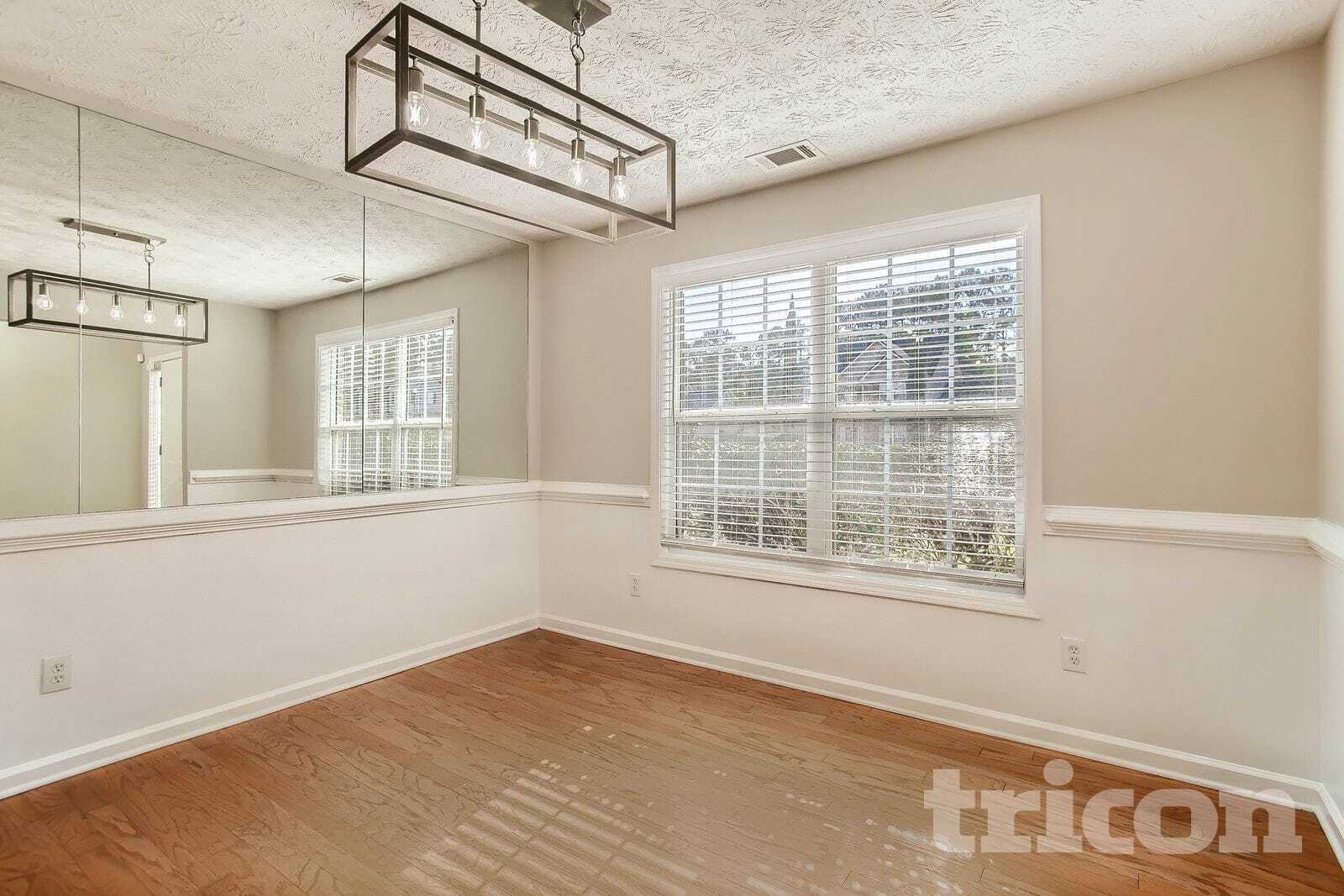 Building Photo - 35 Trelawney Ln