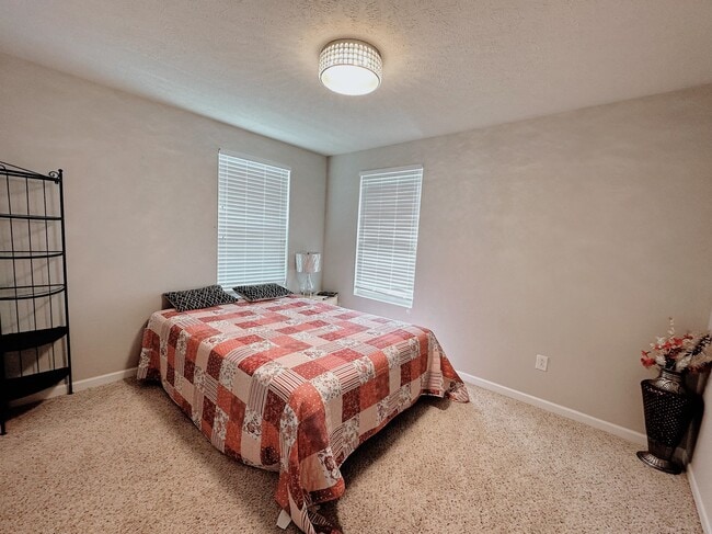 Building Photo - 96 Garnett Cir