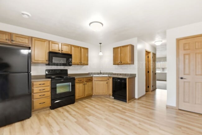 Building Photo - 2600 N Career Ave