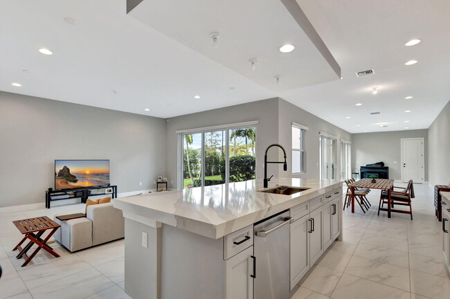 Building Photo - 13325 Machiavelli Way