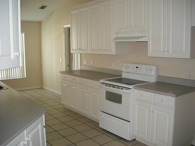 Building Photo - 9724 Mary Robin Dr
