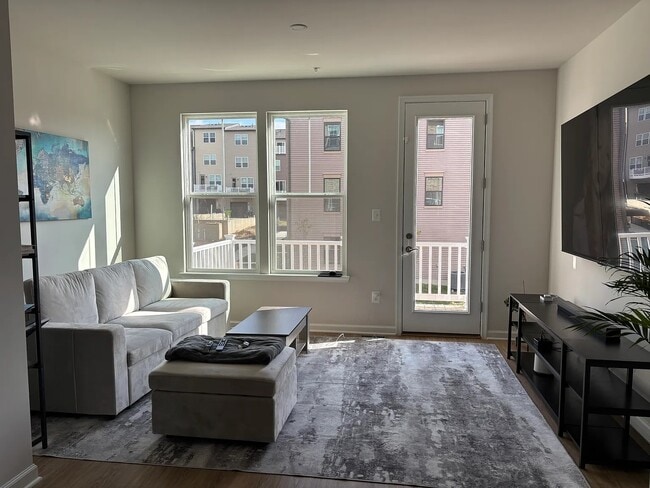 Building Photo - 6049 Beake St