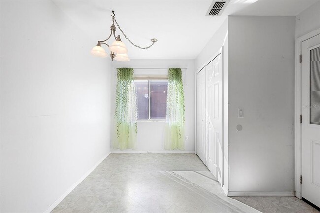 Building Photo - 1530 Larks Nest Ct
