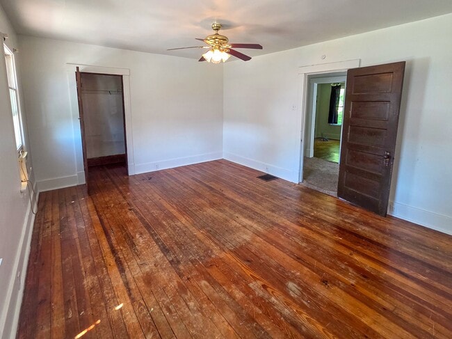 Building Photo - 1330 Woodmont Ave