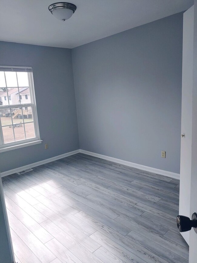 Building Photo - Coming soon