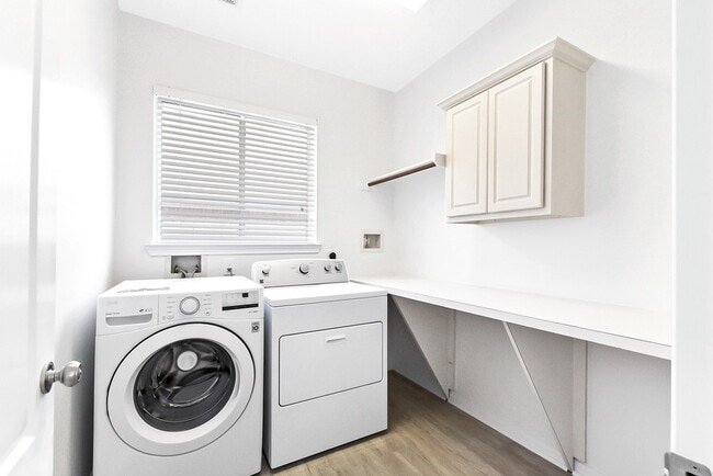 Building Photo - 21823 Mystic Point Ct