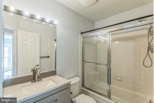 Building Photo - 13401 Silver Moon Way