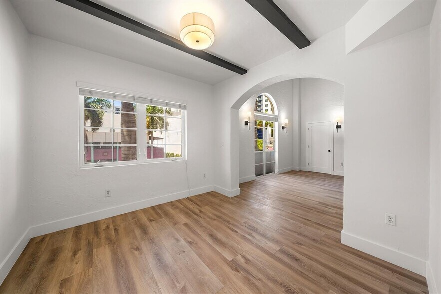 Building Photo - 2411 Biscayne Blvd