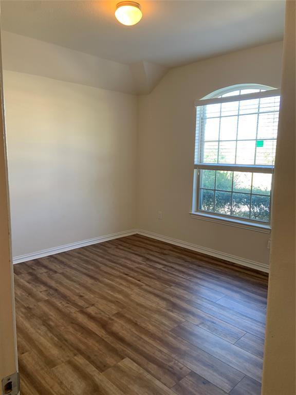 Building Photo - 501 Cardenas Ln