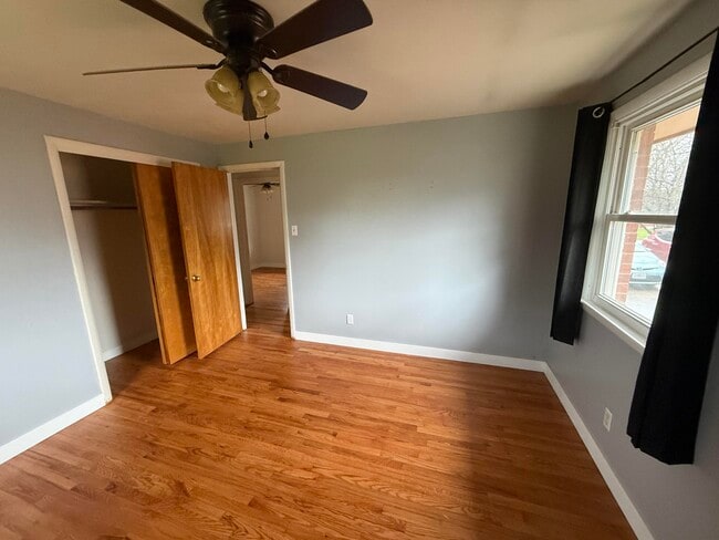 Building Photo - 211 Bourn Ave