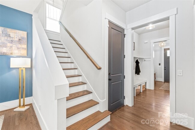 Building Photo - 5210 Kelly St