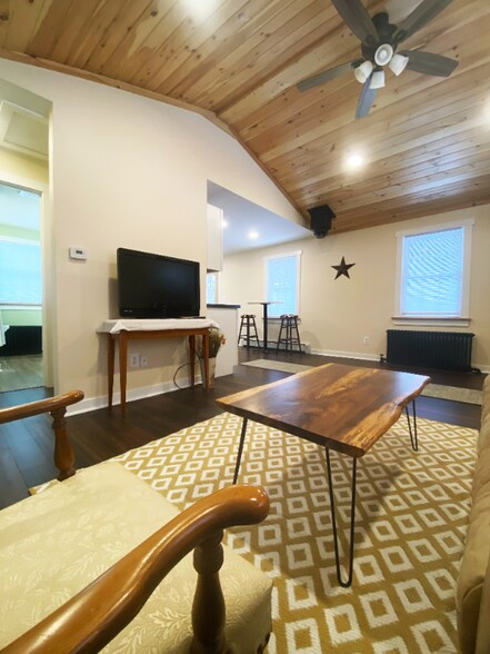 Building Photo - 1978 Leithsville Rd