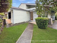Building Photo - 838 Hahaione St