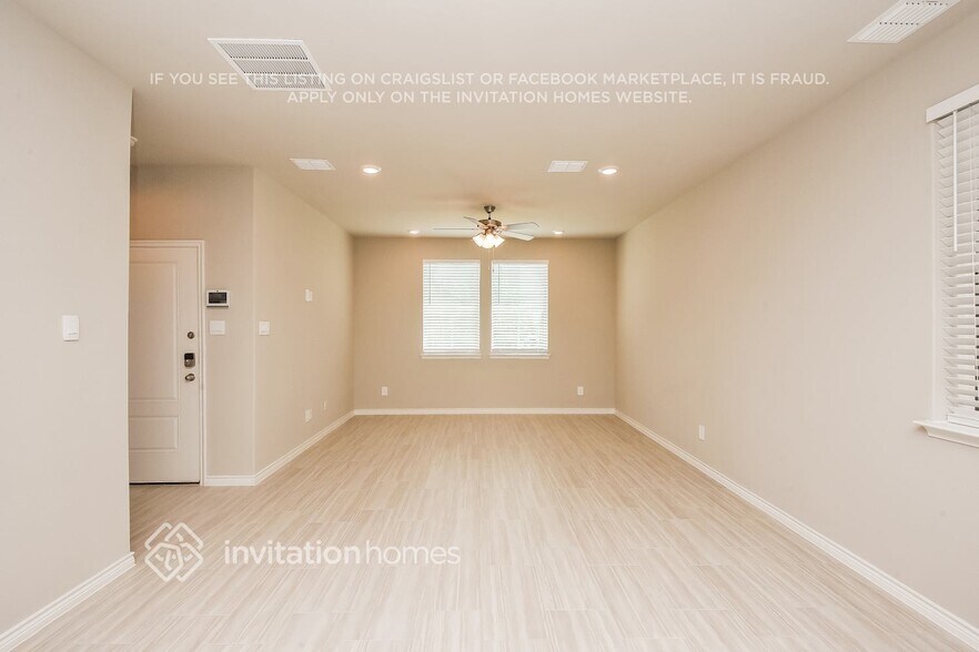 Building Photo - 7163 Blue Jay Wy