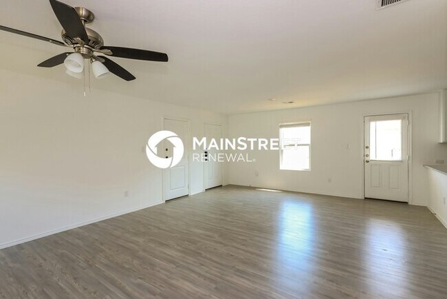 Building Photo - 3 Bedroom Pet-Friendly Home in San Antonio, TX with Main Street Renewal