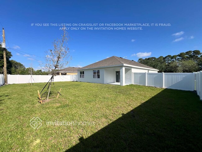 Building Photo - 542 SW Prima Vista Blvd