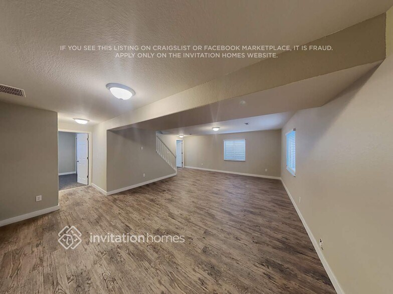 Building Photo - 5648 Hawkesbury Dr