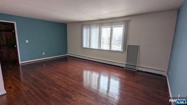 Building Photo - 95 Stefanic Ave