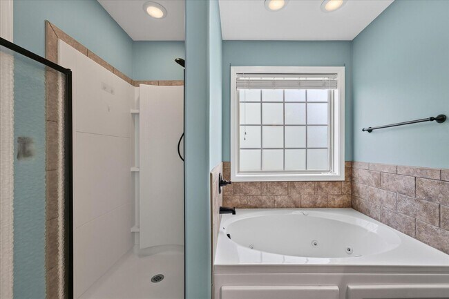 Building Photo - 3739 Tradewinds Terrace