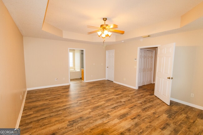 Building Photo - 1802 N Leah Ln