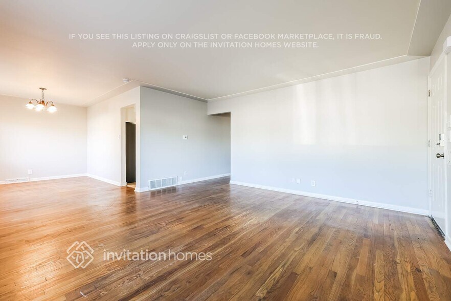 Building Photo - 2040 Ironton St