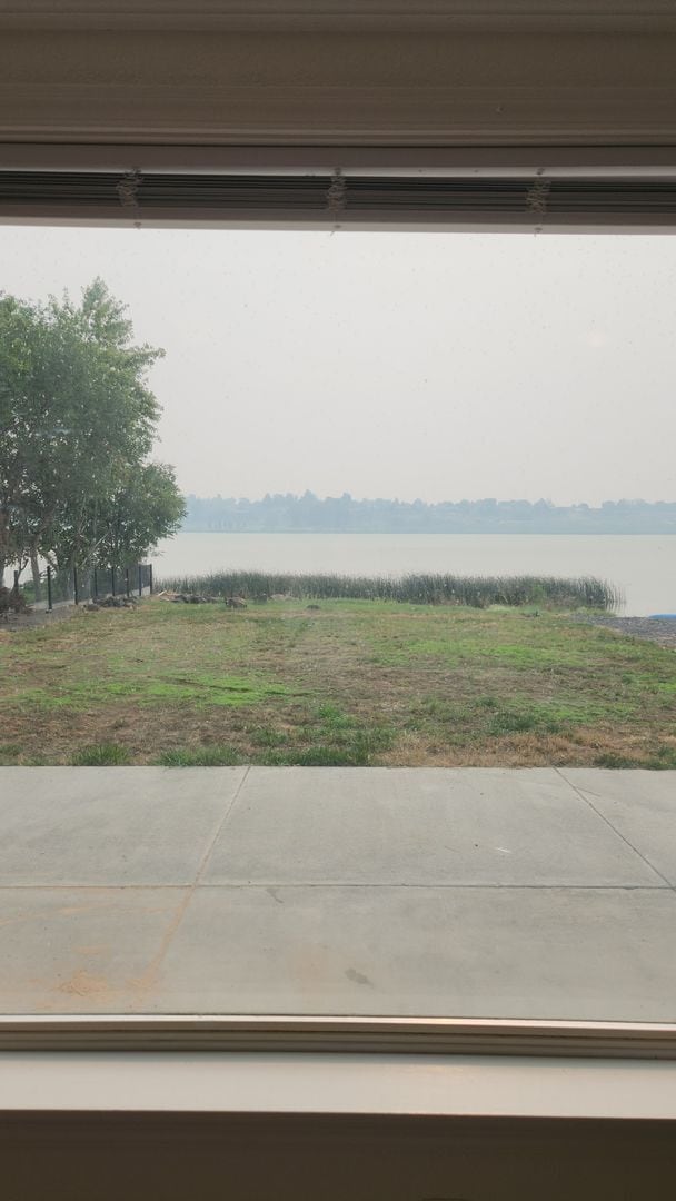 Building Photo - Lake house with Shop on 1/2 acre