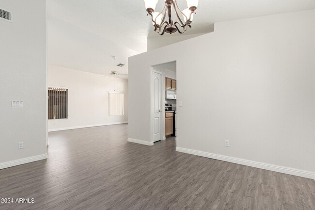 Building Photo - 10848 W Ventana Dr S