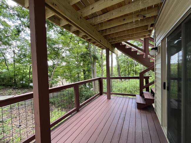 Building Photo - 20255 Longview Dr