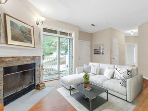 Building Photo - Devon Wood Community 2 Bd 2 Bath Available For Rent Including All Amenities