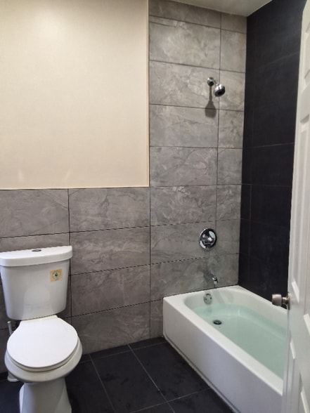 Building Photo - 55 9th Ave