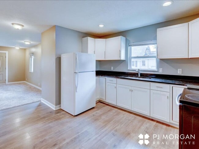 Building Photo - 4988 S 41st Ave