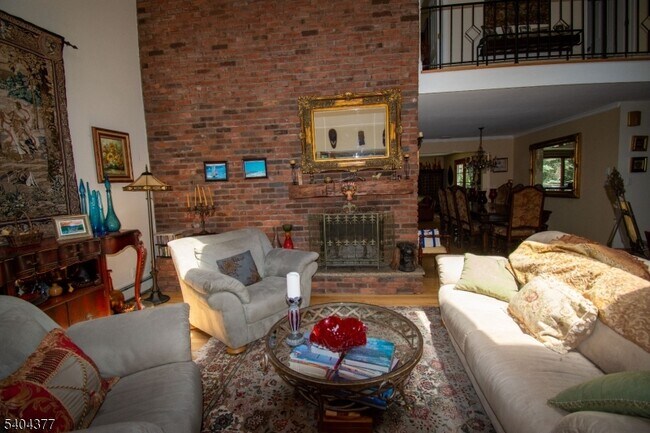 Building Photo - 29 Walker Dr