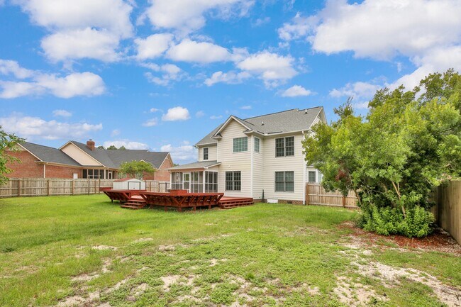 Building Photo - 7924 Lester Dr