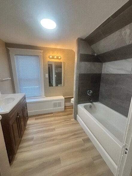 Building Photo - 352 Springfield Ave